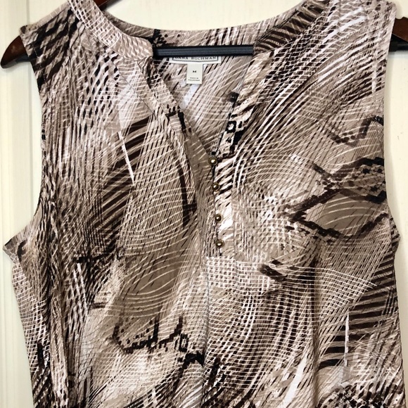 Dana Buchman - Sleeveless Blouse - Size Medium - Picture 2 of 4